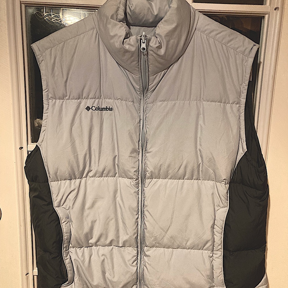 Columbia light blue dark blue vest size XL